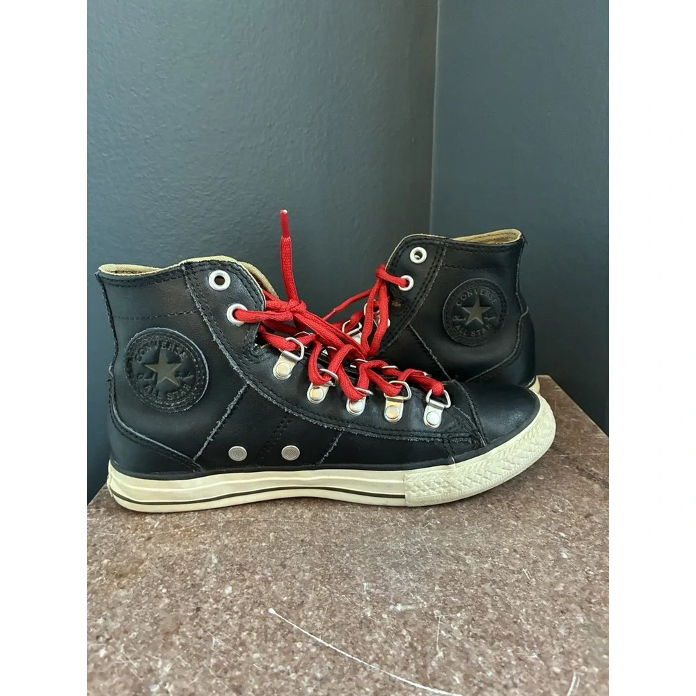 Converse Chuck Taylor All Star Junior Leather Hi Top Size 6y Black With Red Lace